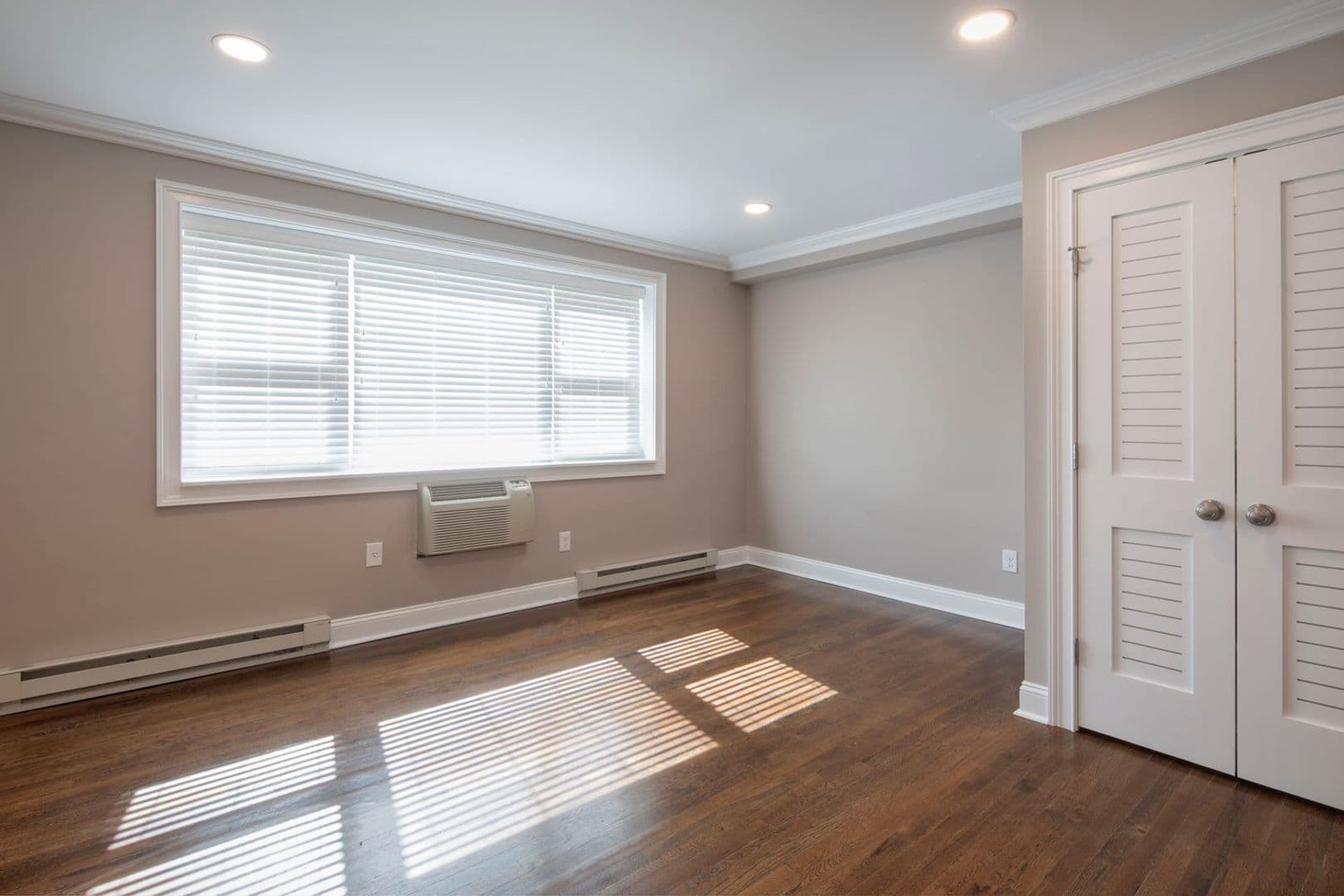 Hackensack Apartment: 30-34 Moonachie Rd