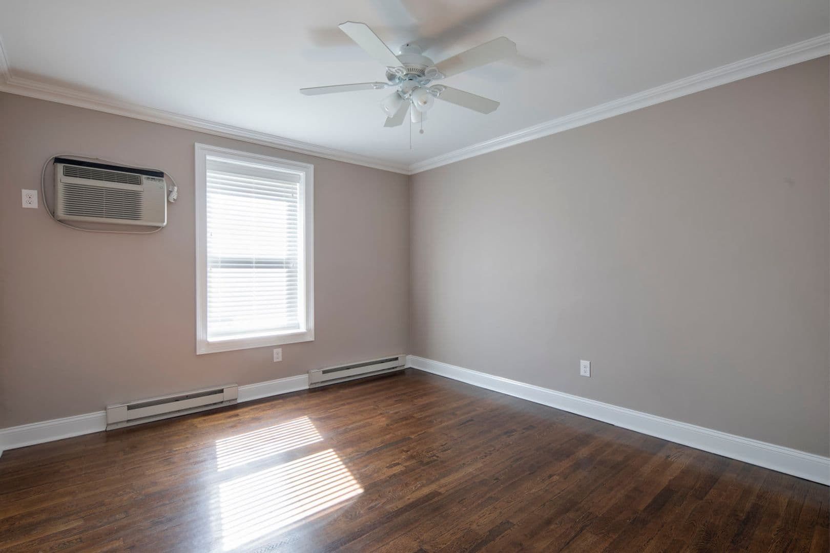 Hackensack Apartment: 30-34 Moonachie Rd