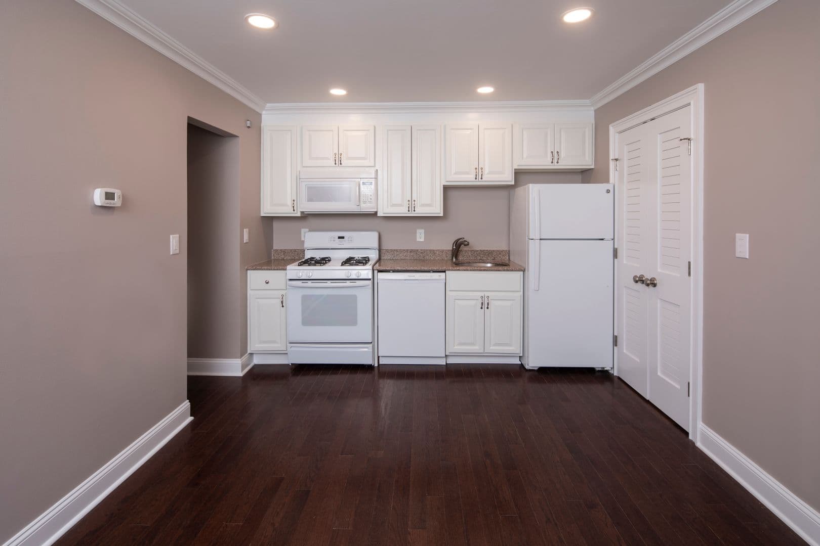Hackensack Apartment: 29 - 81 Cambridge Terrace