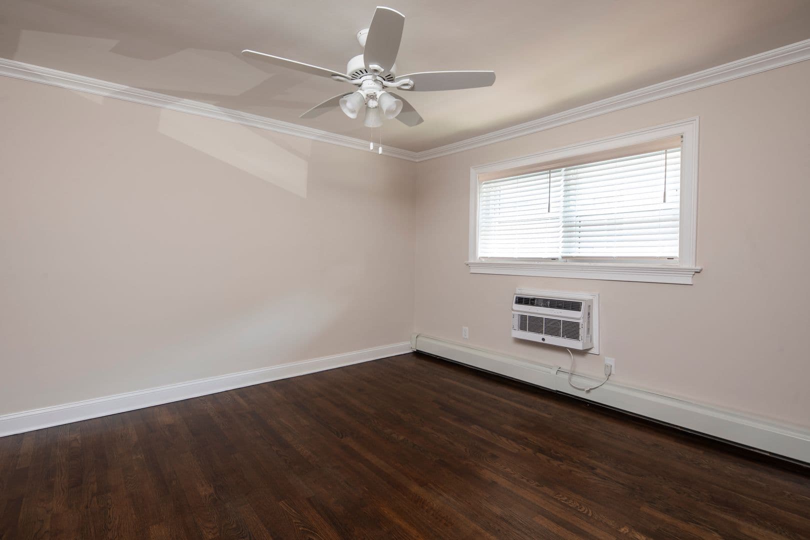 Englewood Apartment: 60 East Linden Avenue