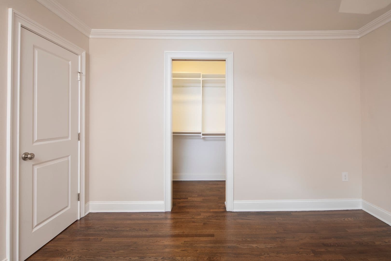 Englewood Apartment: 60 East Linden Avenue