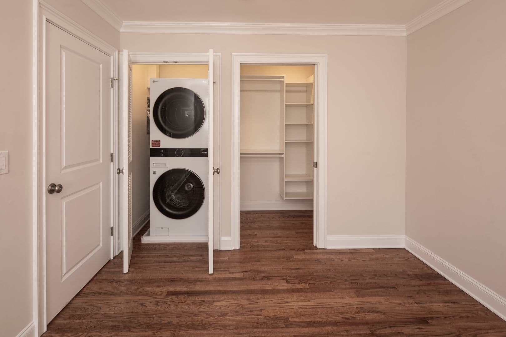 Hackensack Apartment: 70 Polifly Road