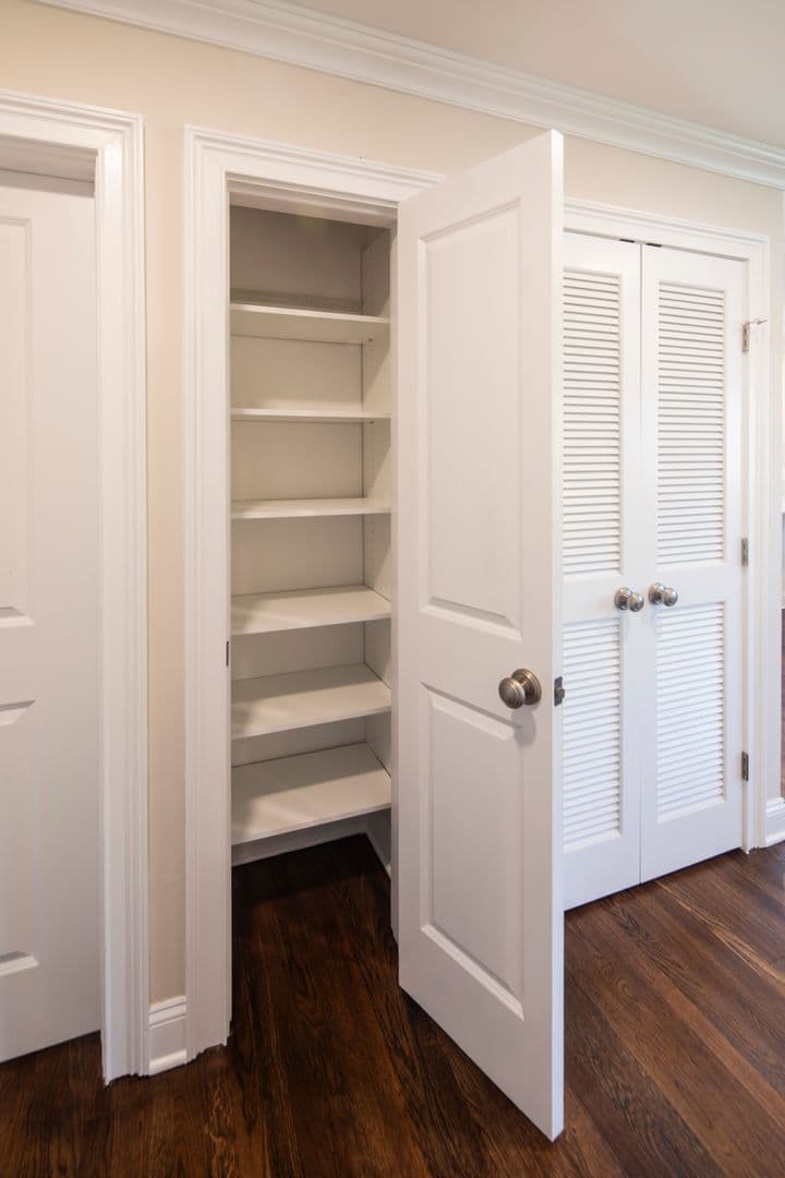 Englewood Apartment: 60 East Linden Avenue