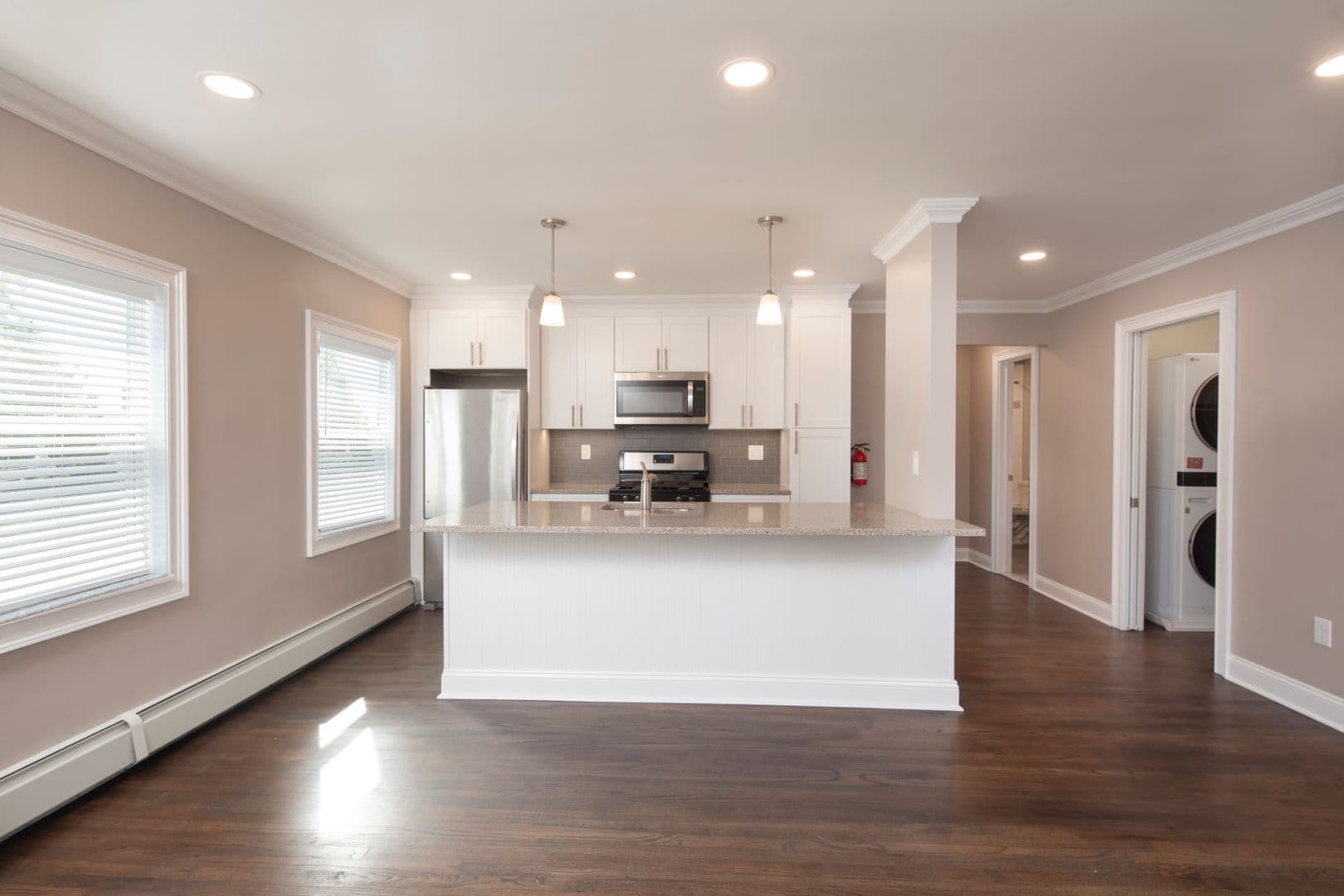 Bergenfield Apartment: 16 Hickory Avenue