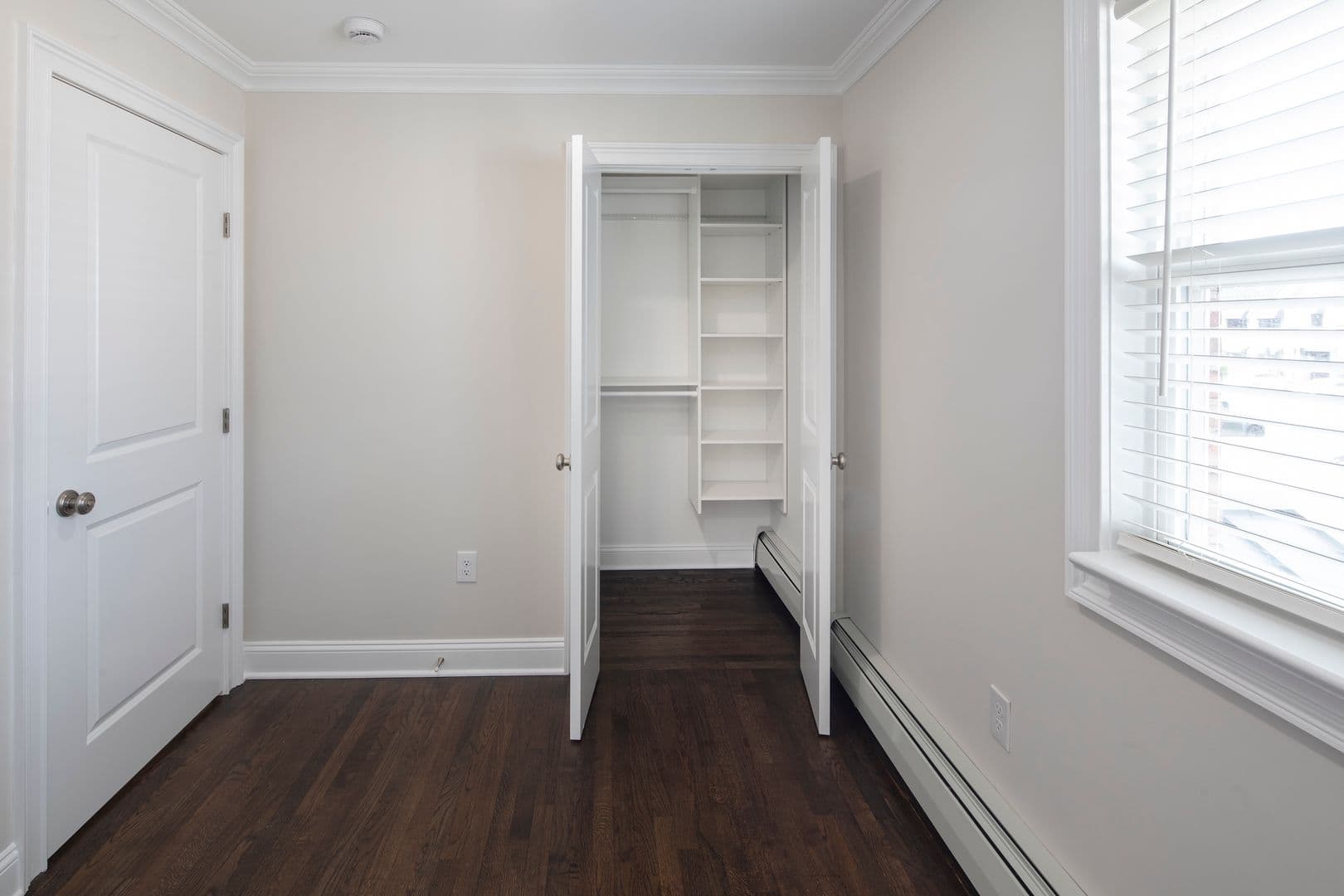 Clifton Apartment: 1 Kowal Street