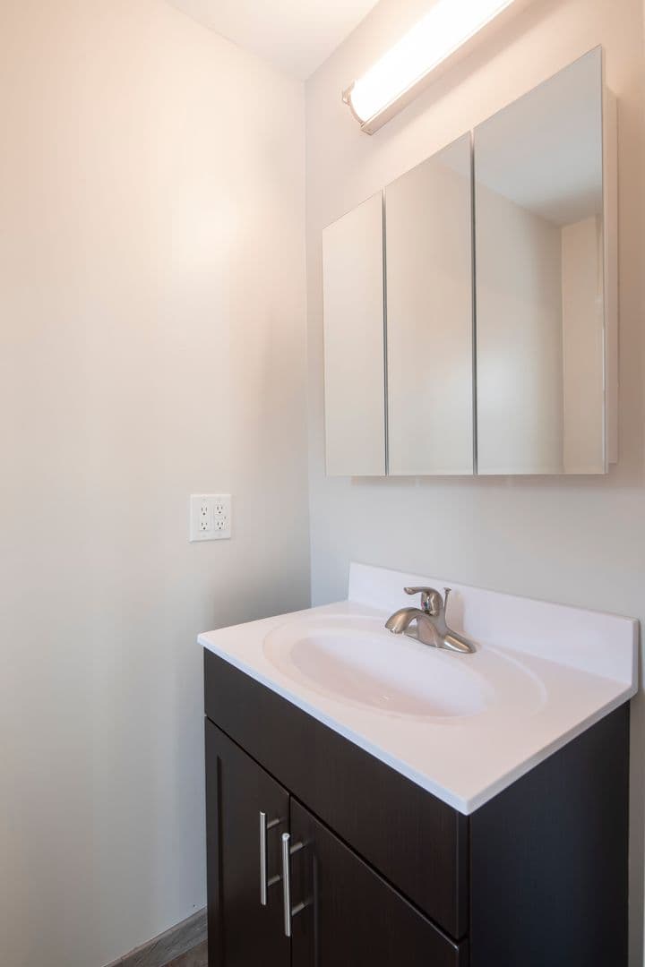Englewood Apartment: 60 East Linden Avenue