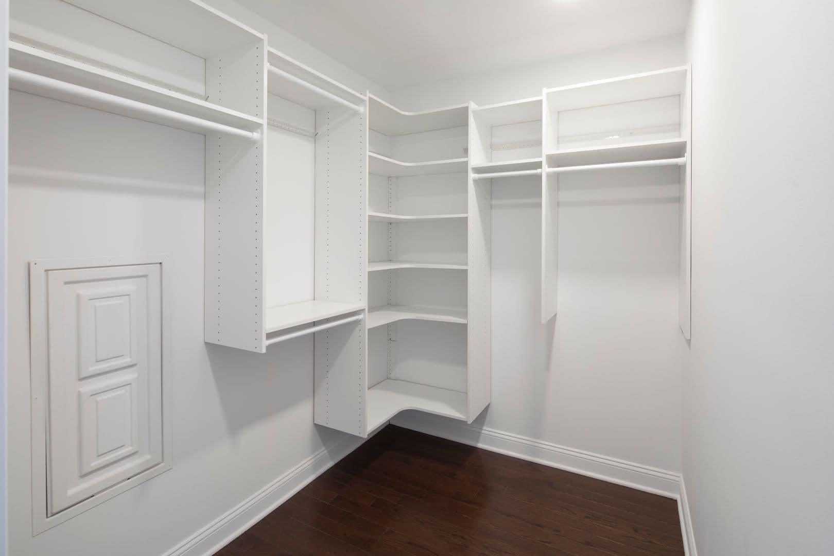 Bergenfield Apartment: 47 Legion Drive