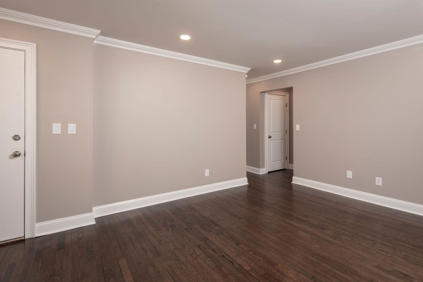Hackensack Apartment: 340 Park Street