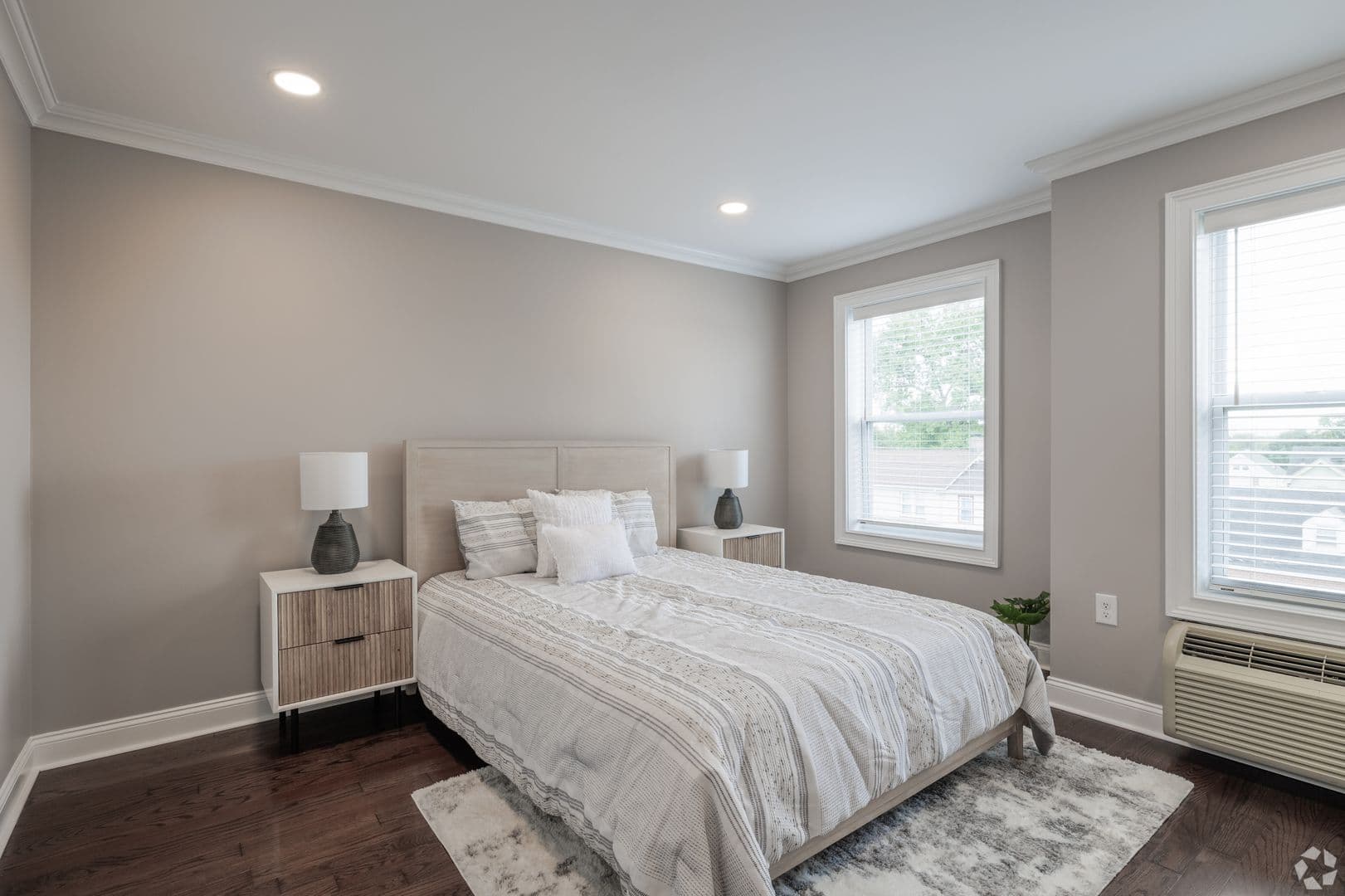 Bergenfield Apartment: 47 Legion Drive