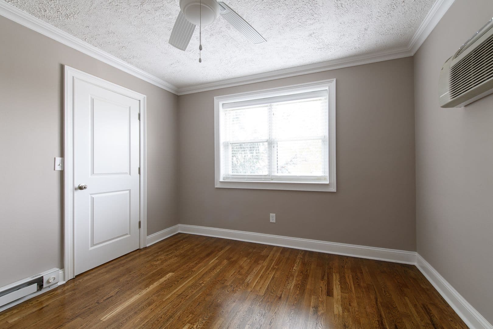 Hackensack Apartment: 30-34 Moonachie Rd
