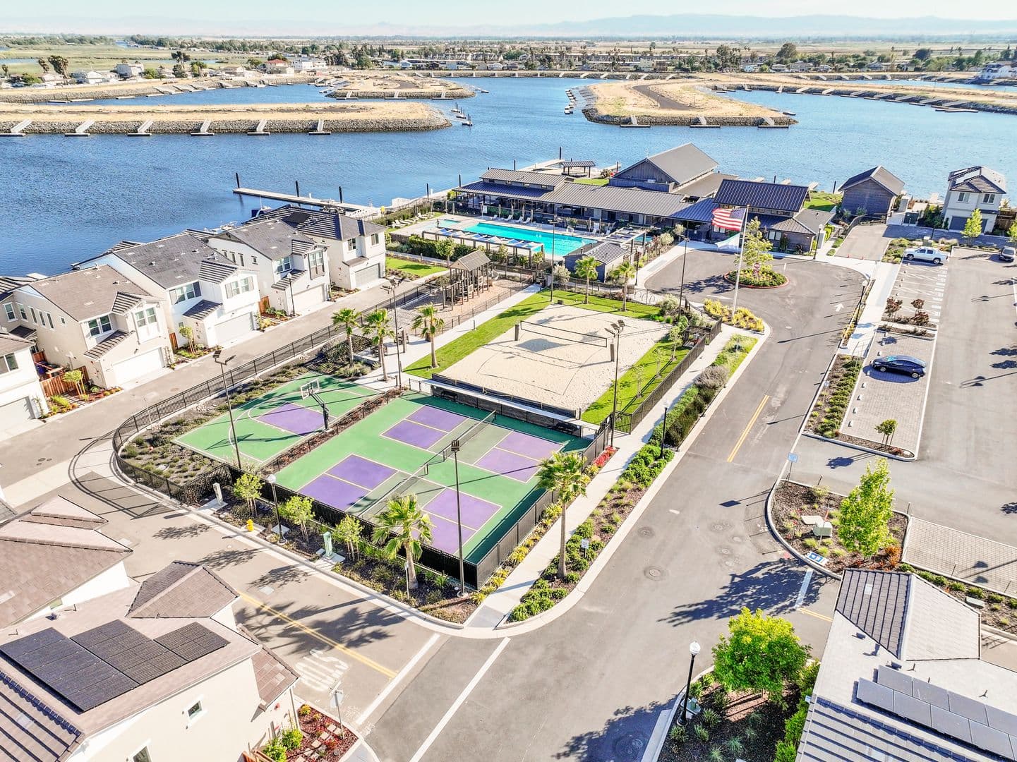 Bethel Island House: 312 Navigators Pl