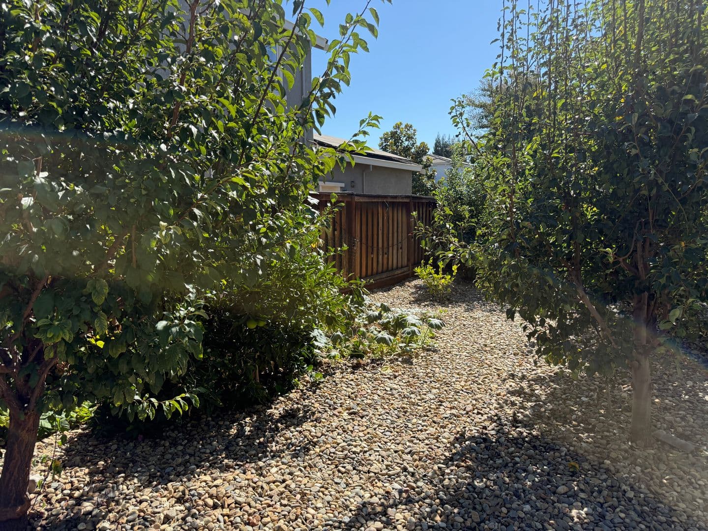 Brentwood House: 693 Monte Verde Ln