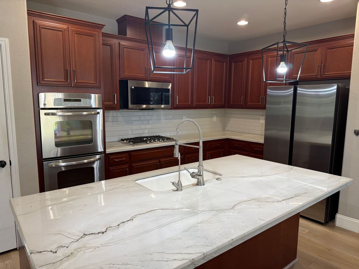 Brentwood House: 693 Monte Verde Ln