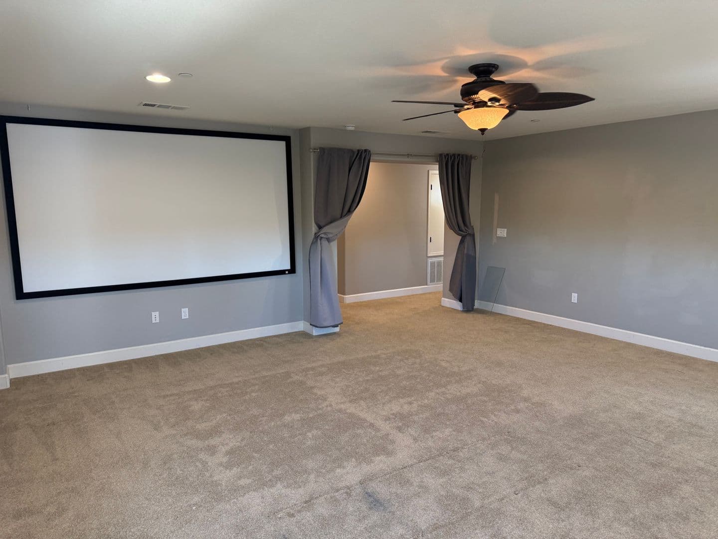 Brentwood House: 693 Monte Verde Ln