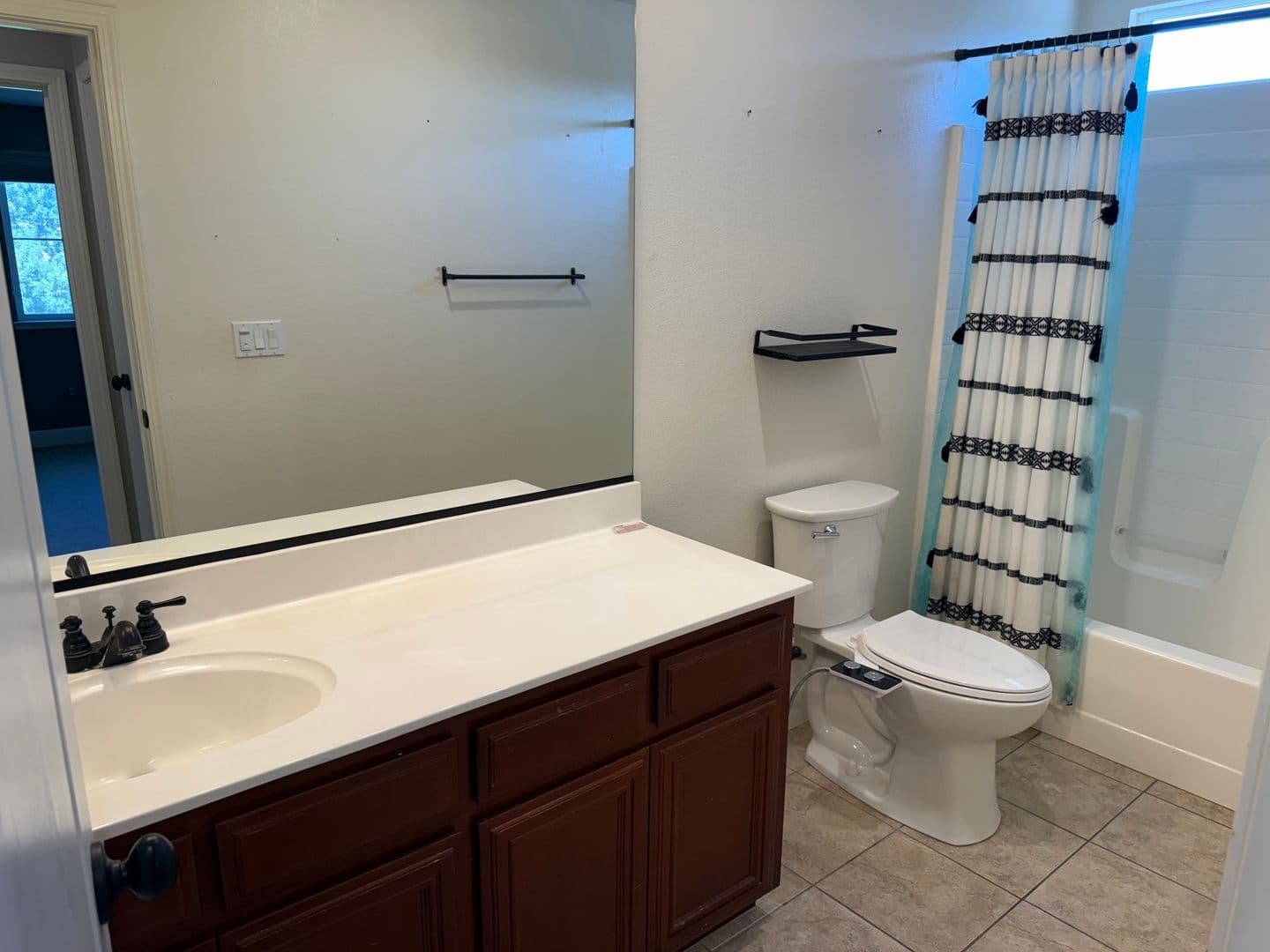 Brentwood House: 693 Monte Verde Ln