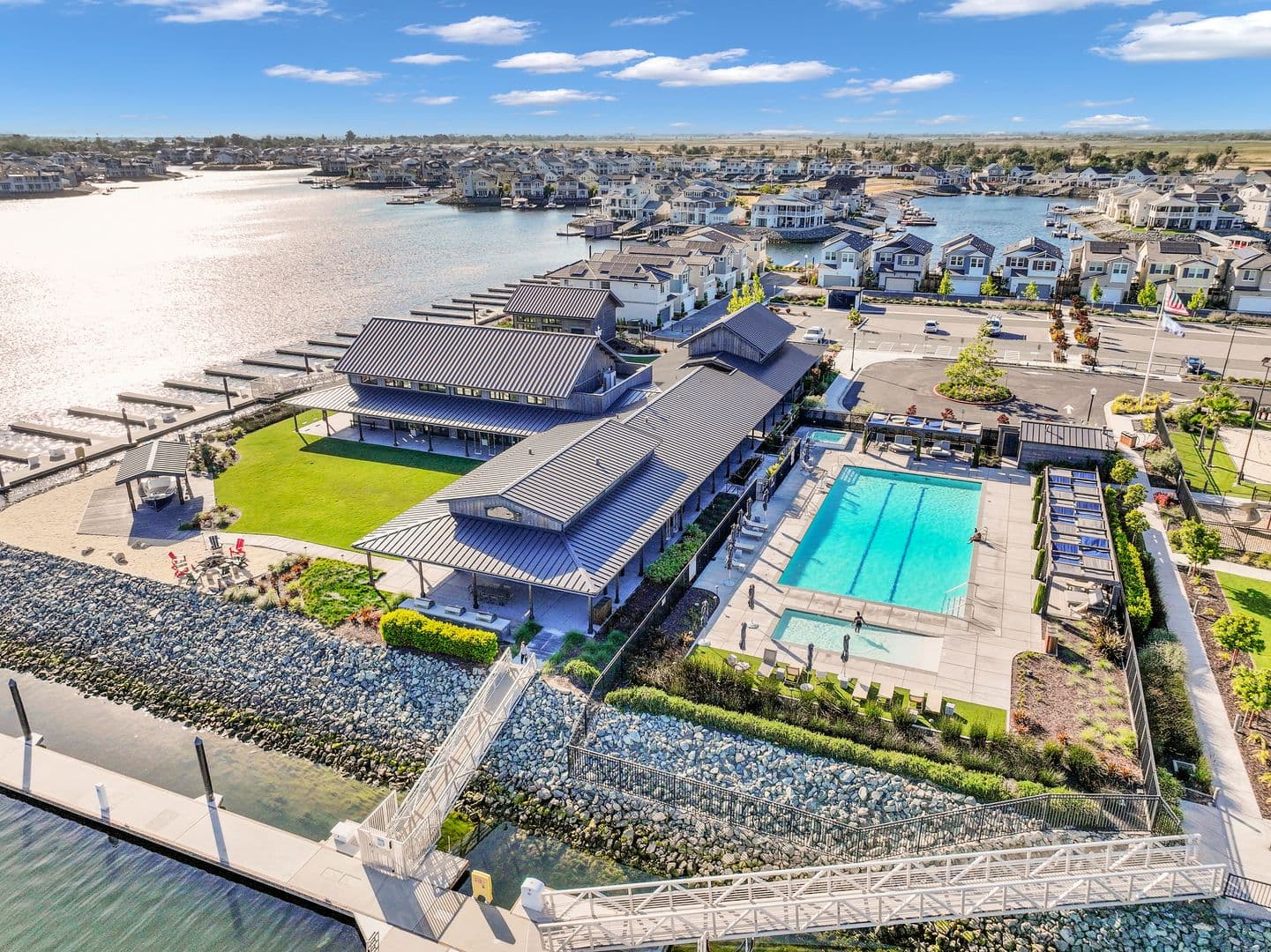 Bethel Island House: 312 Navigators Pl