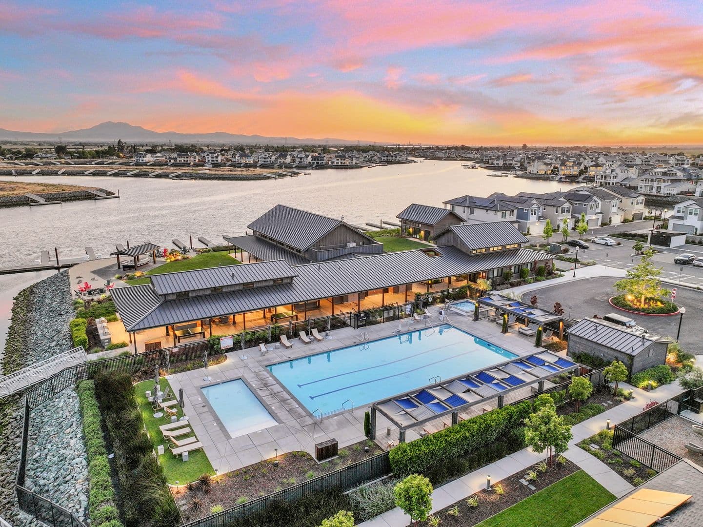 Bethel Island House: 312 Navigators Pl