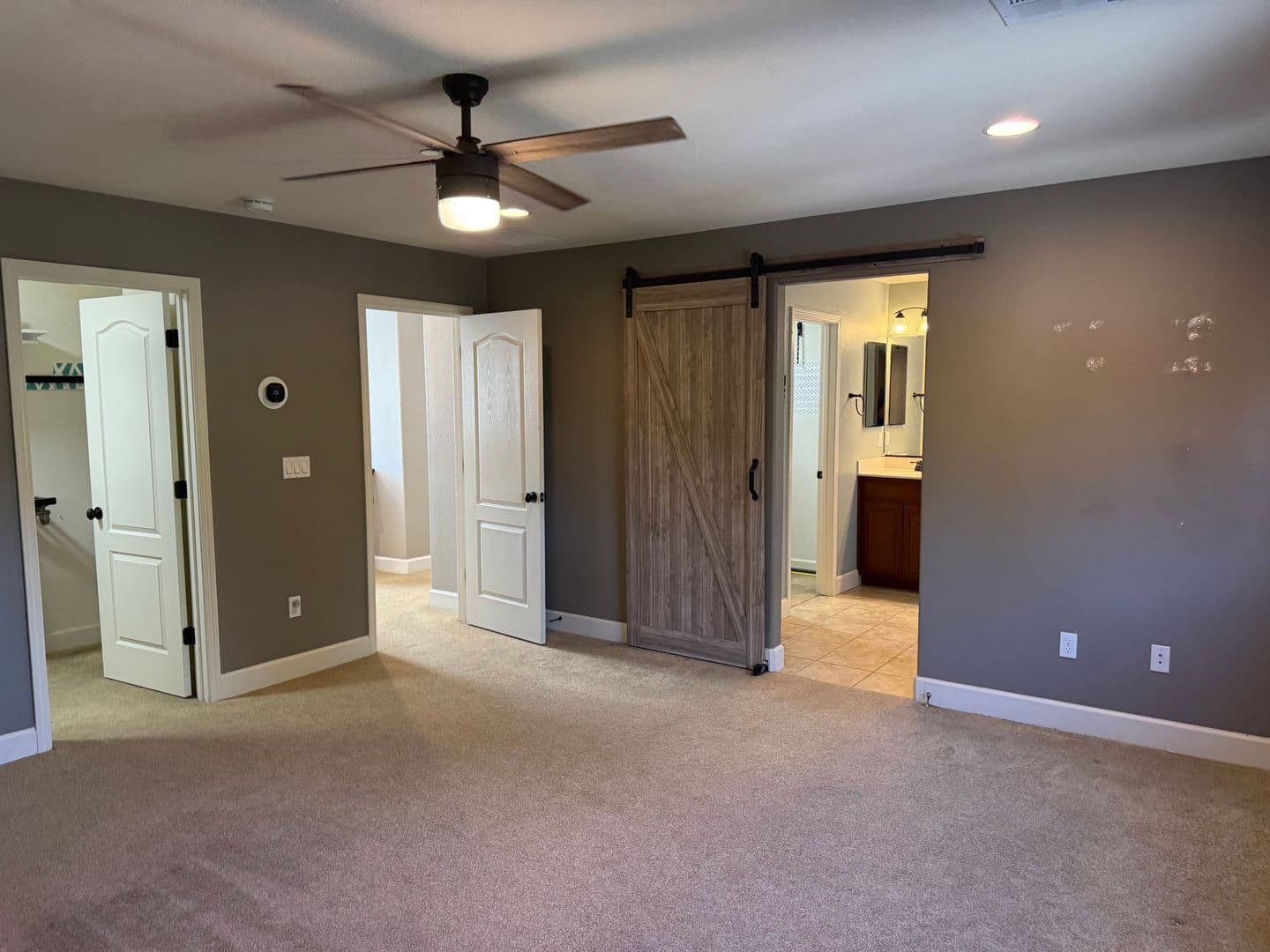 Brentwood House: 693 Monte Verde Ln