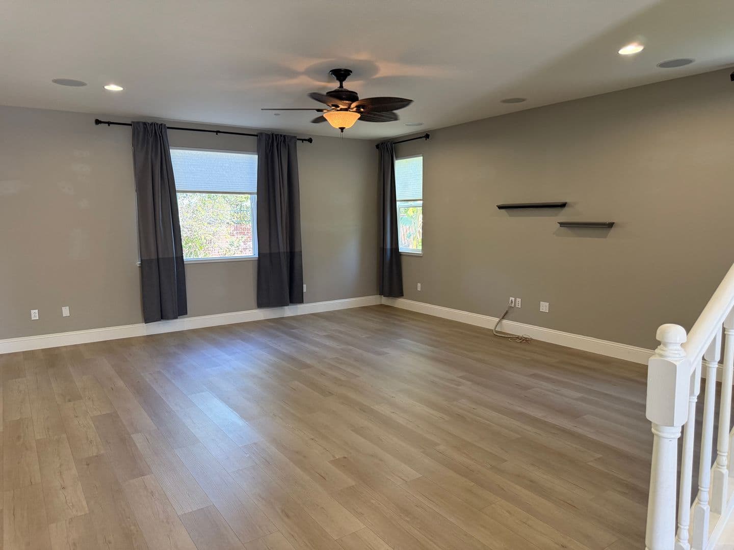 Brentwood House: 693 Monte Verde Ln