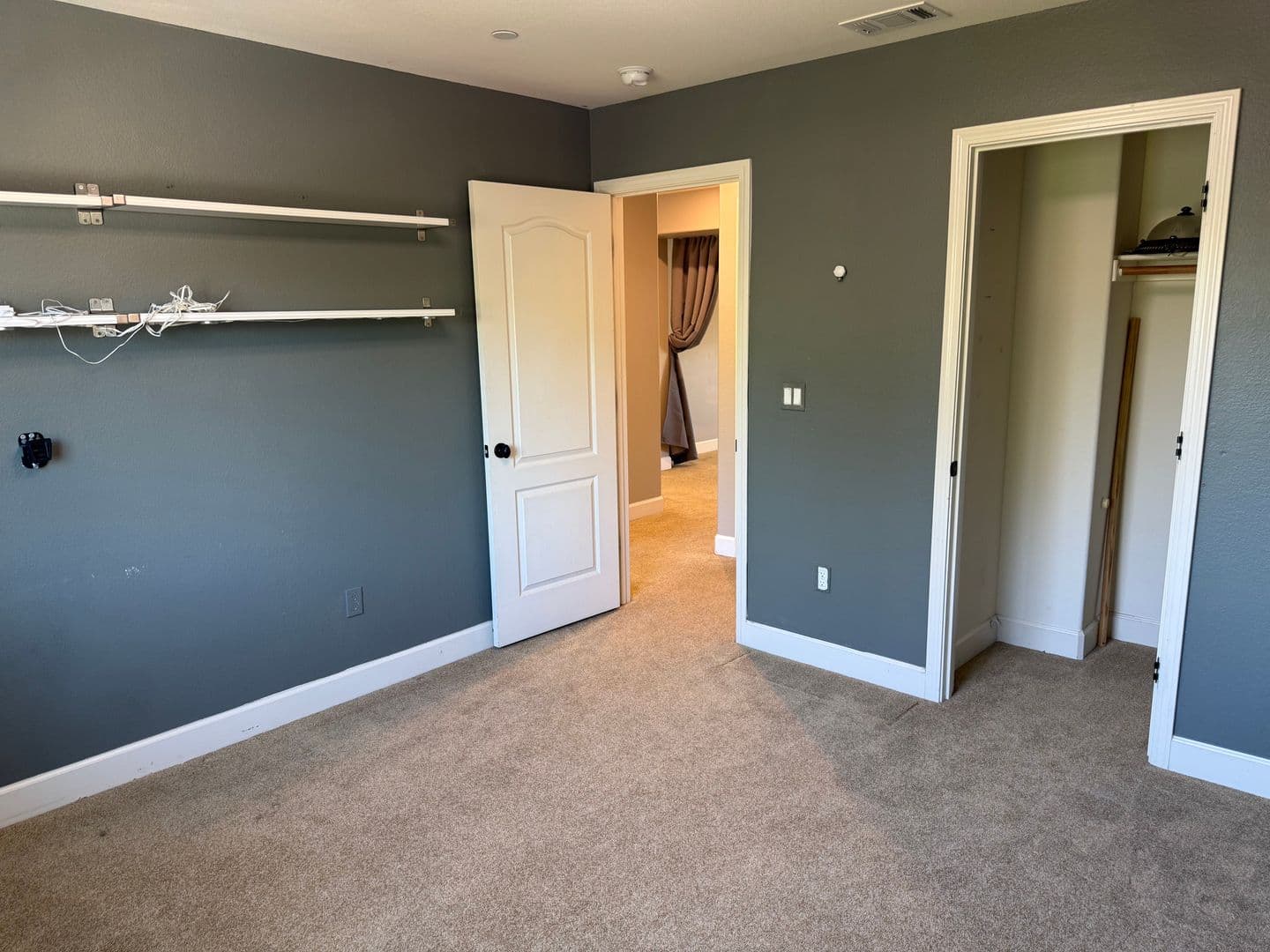 Brentwood House: 693 Monte Verde Ln