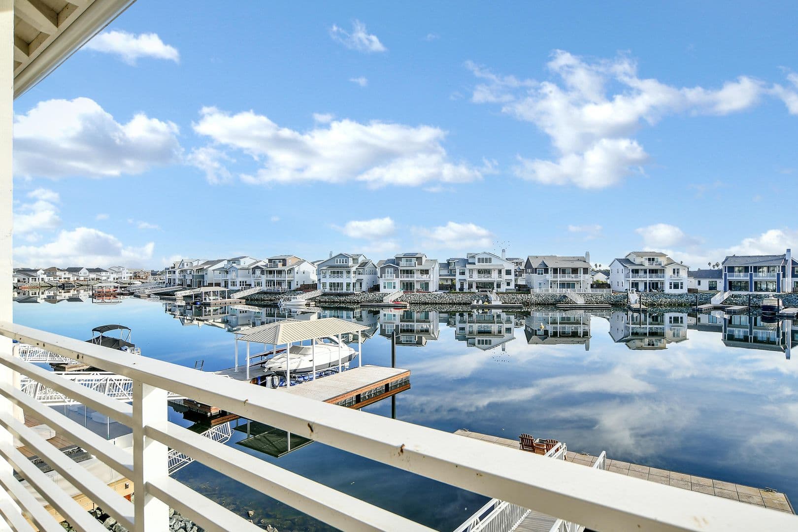Bethel Island House: 312 Navigators Pl
