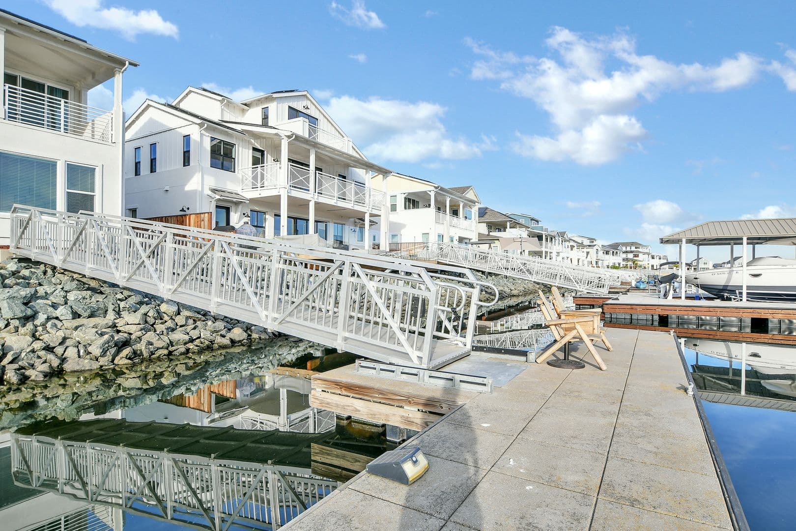 Bethel Island House: 312 Navigators Pl