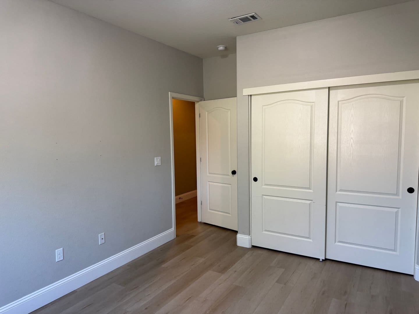 Brentwood House: 693 Monte Verde Ln