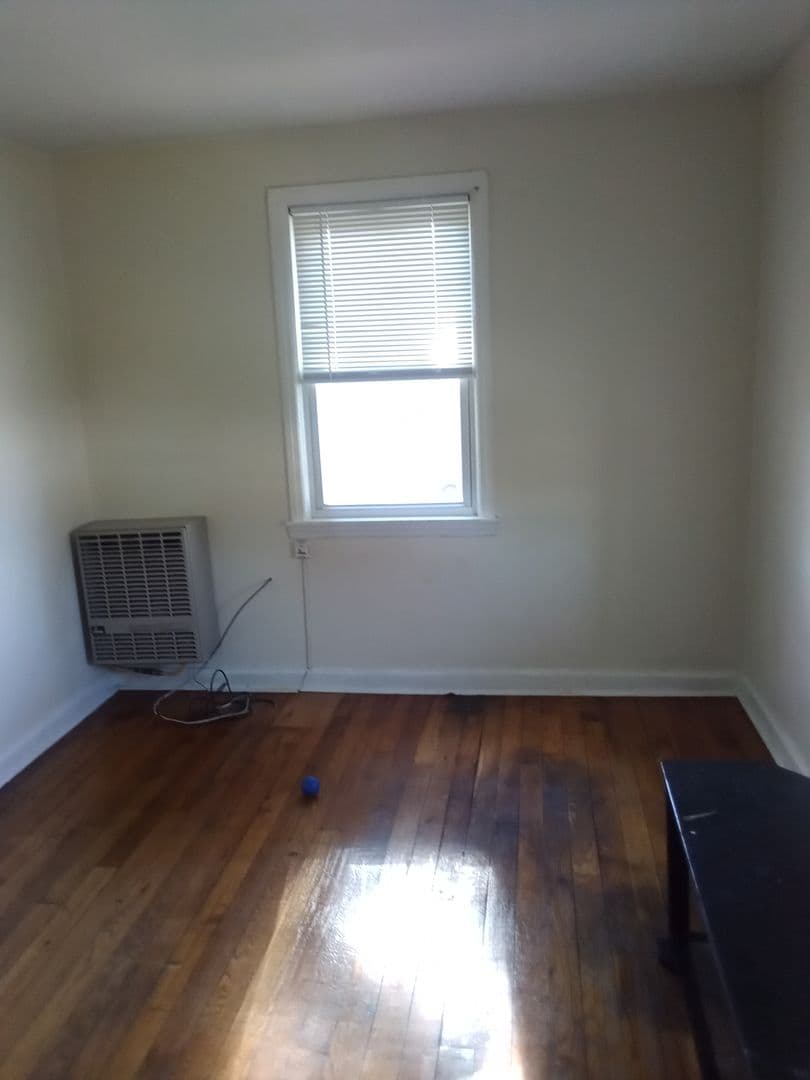 Crum Lynne Apartment: 1130 Haverford Road