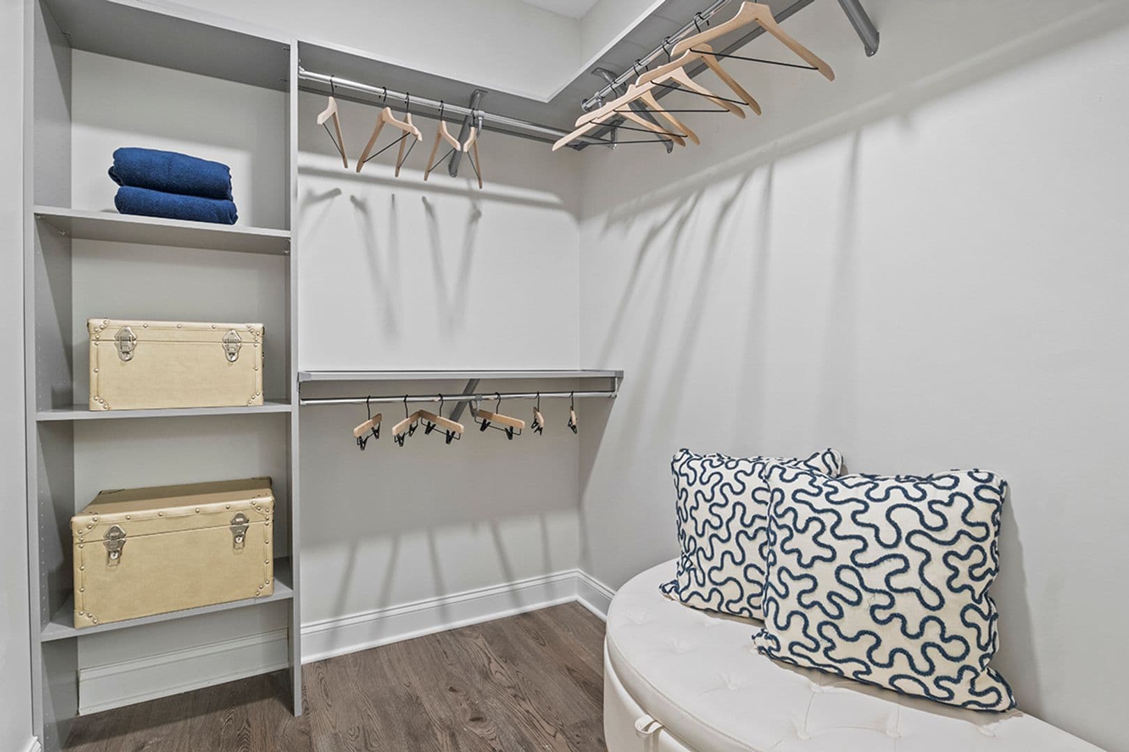 Rochester Apartment: 3540 East Ave