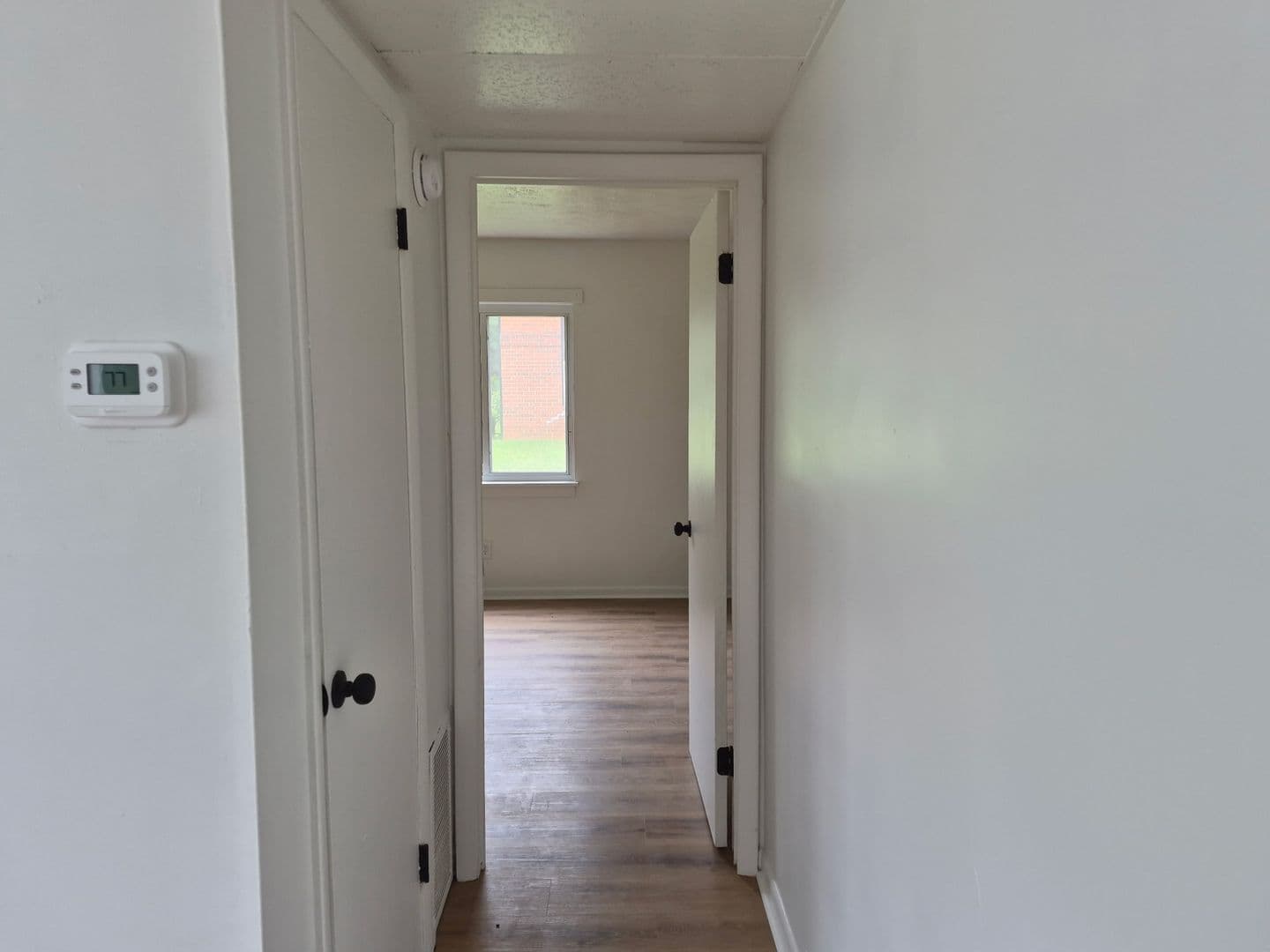 Martinsville Apartment: 755 Stultz Rd