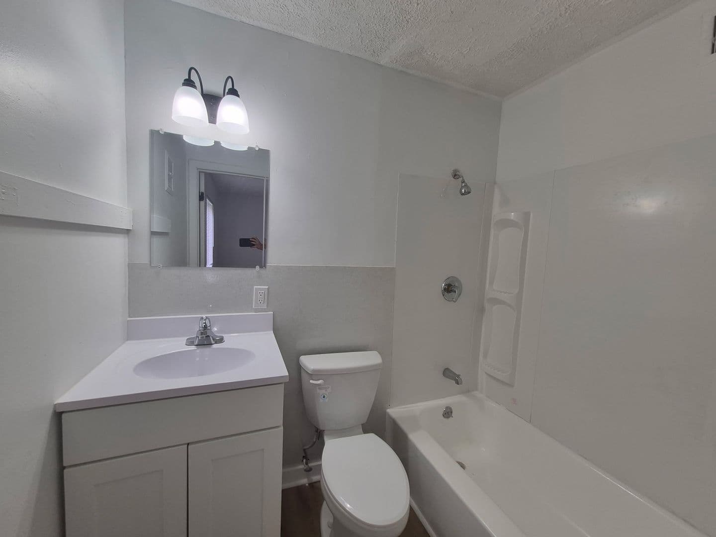 Martinsville Apartment: 755 Stultz Rd