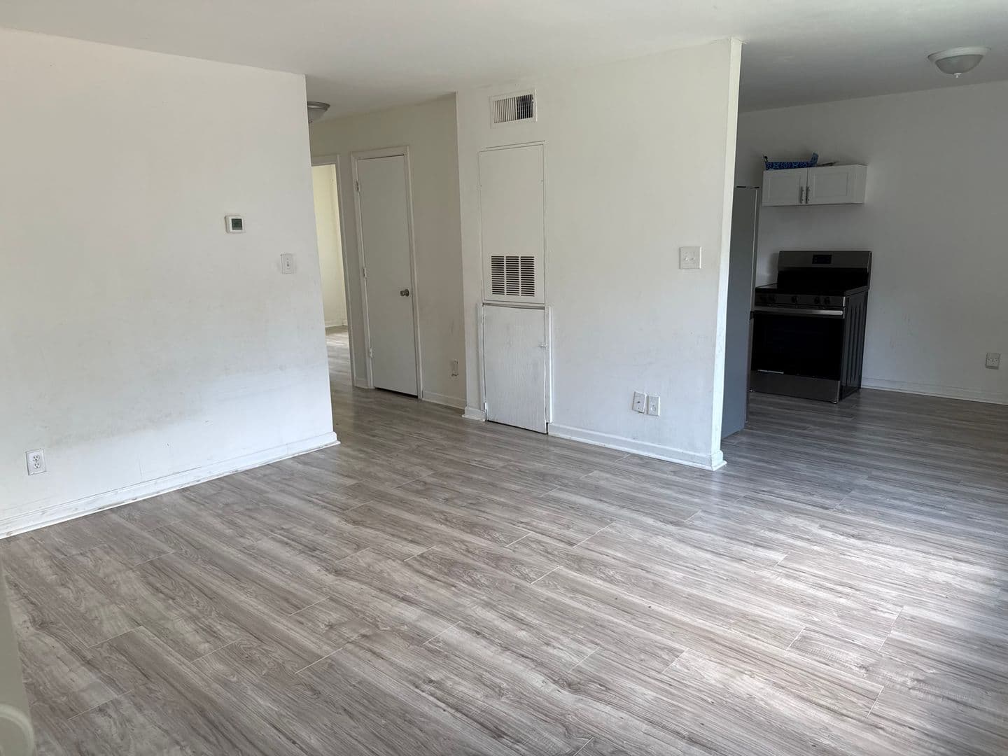 High Point Apartment: 208 & 212 Kendall Ave & 1820 Branch St