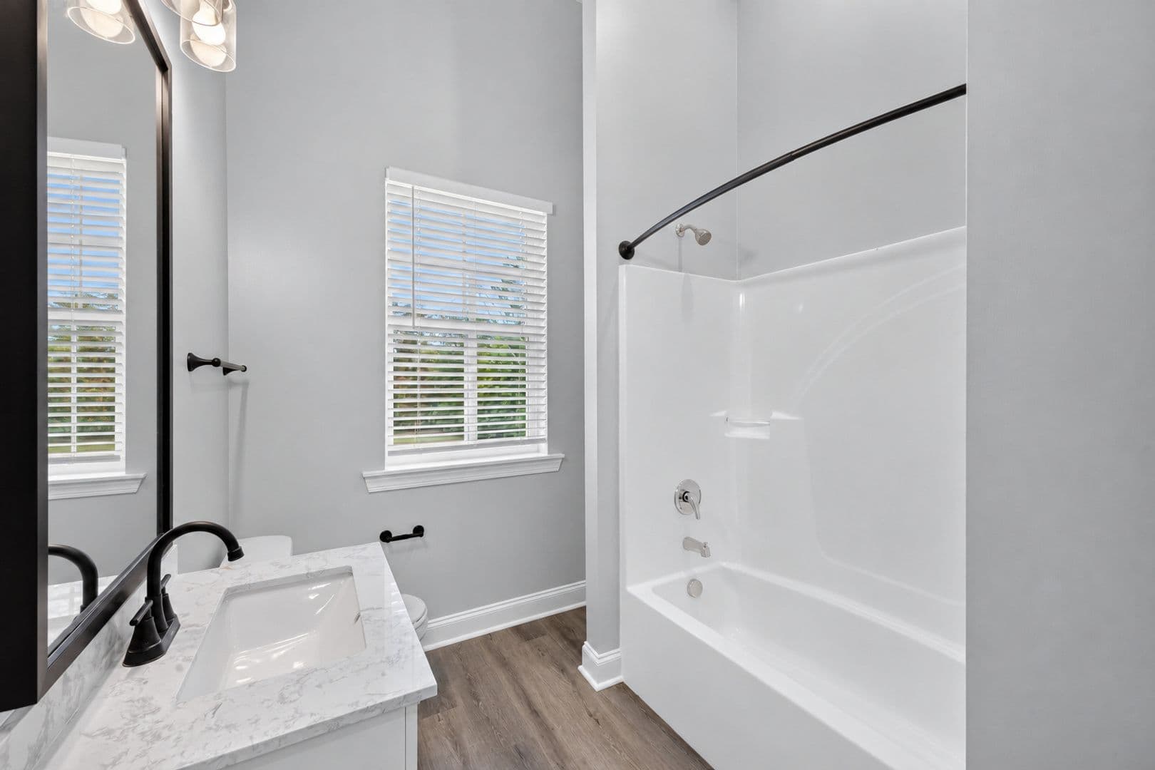 Augusta Apartment: 517 Dupont Drive