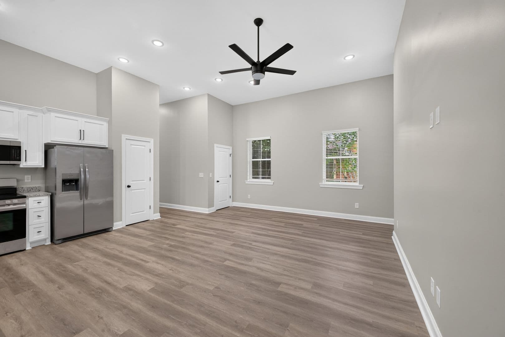 Augusta Apartment: 517 Dupont Drive