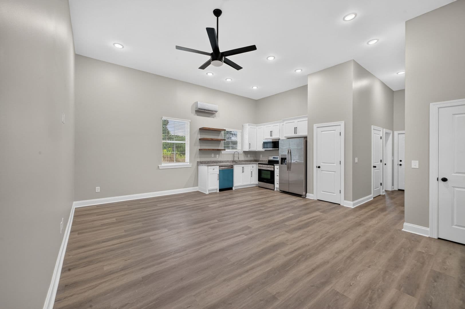 Augusta Apartment: 517 Dupont Drive
