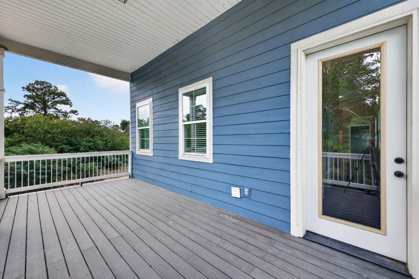 Augusta Apartment: 517 Dupont Drive