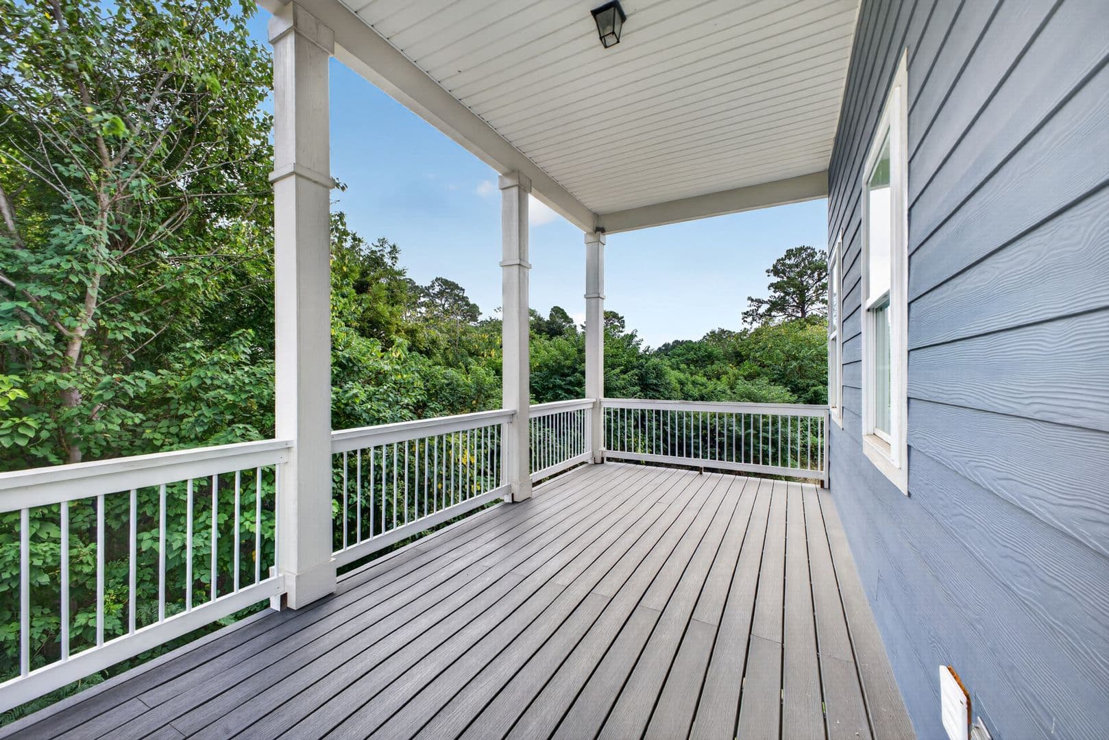 Augusta Apartment: 517 Dupont Drive