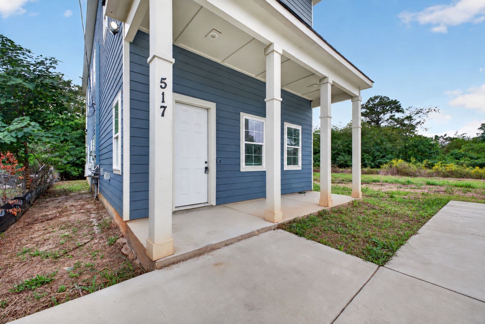 Augusta Apartment: 517 Dupont Drive
