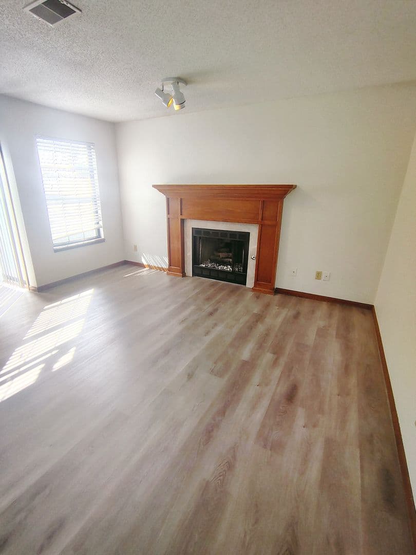 Platte City Apartment: 248 Marshal Road