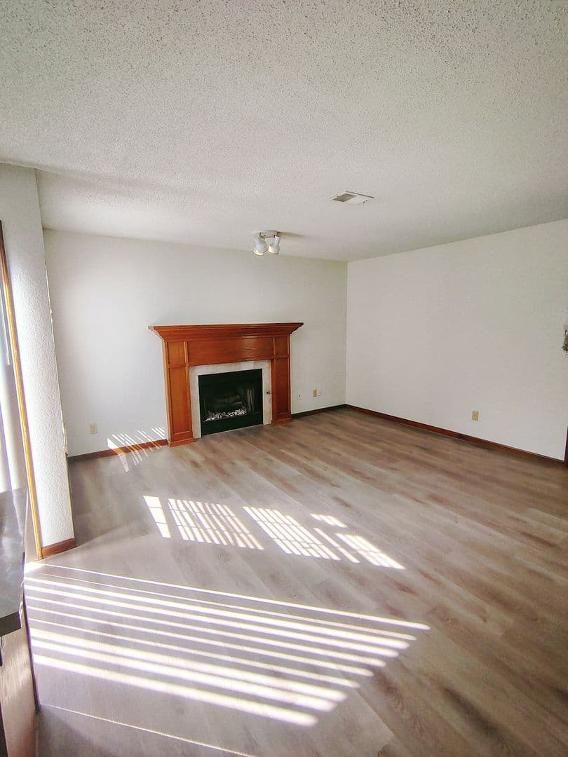 Platte City Apartment: 248 Marshal Road