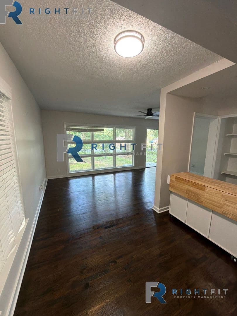 Columbus House: 202 Corbin Drive