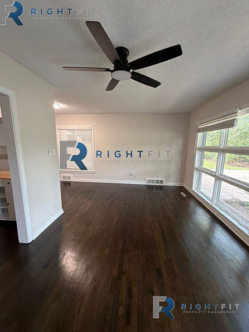 Columbus House: 202 Corbin Drive