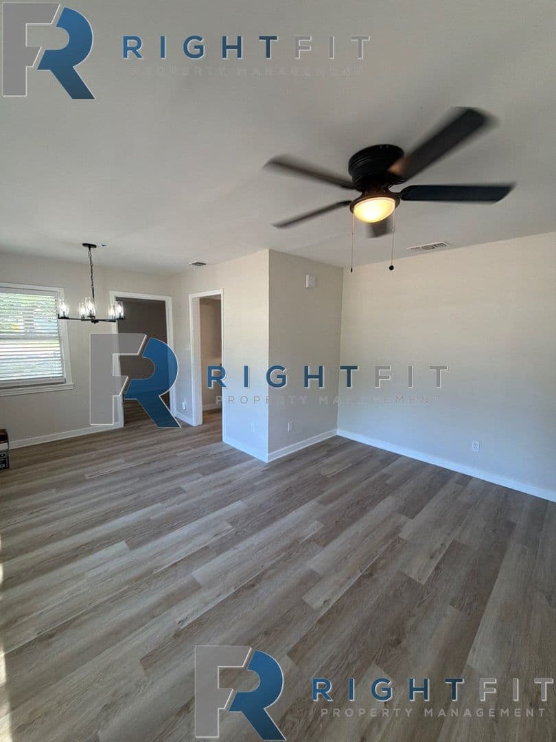 Texarkana House: 3114 Anthony Dr