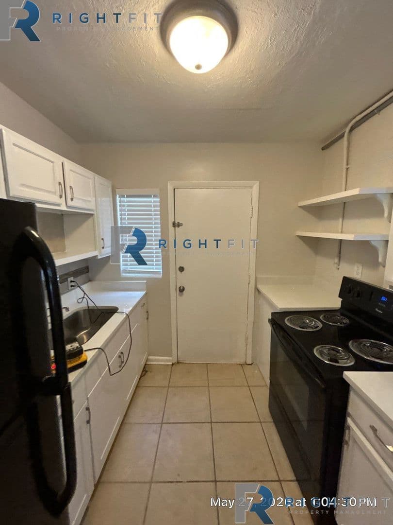 Jacksonville Apartment: 1162-1164 E. 16th Street
