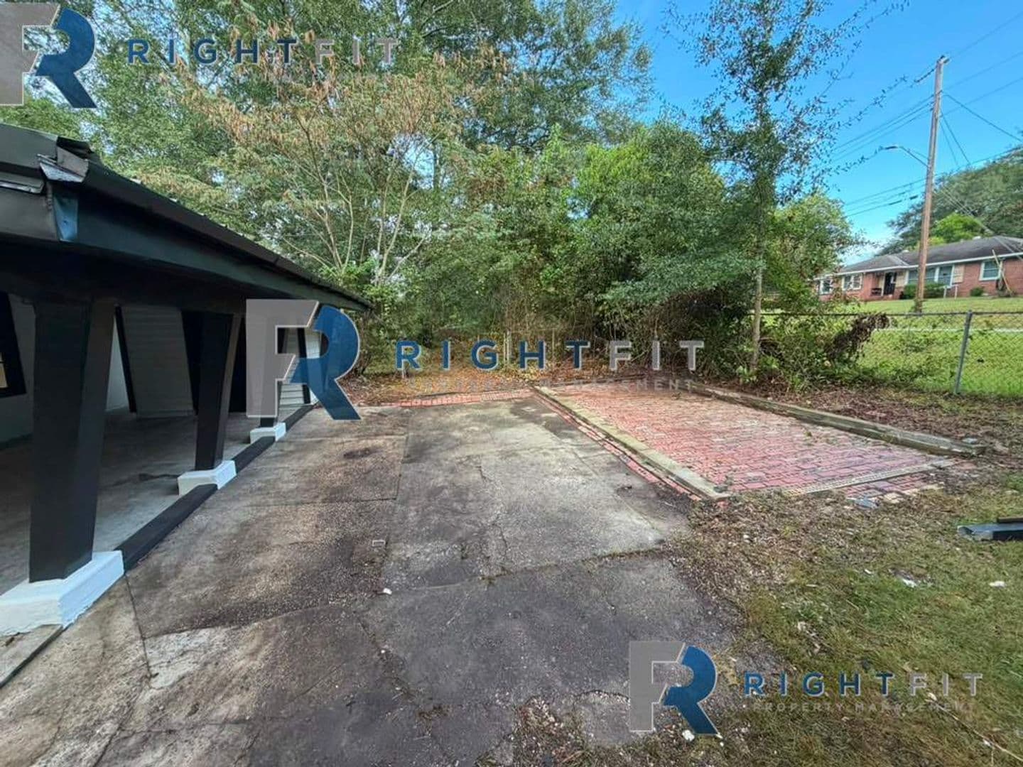 Columbus House: 202 Corbin Drive