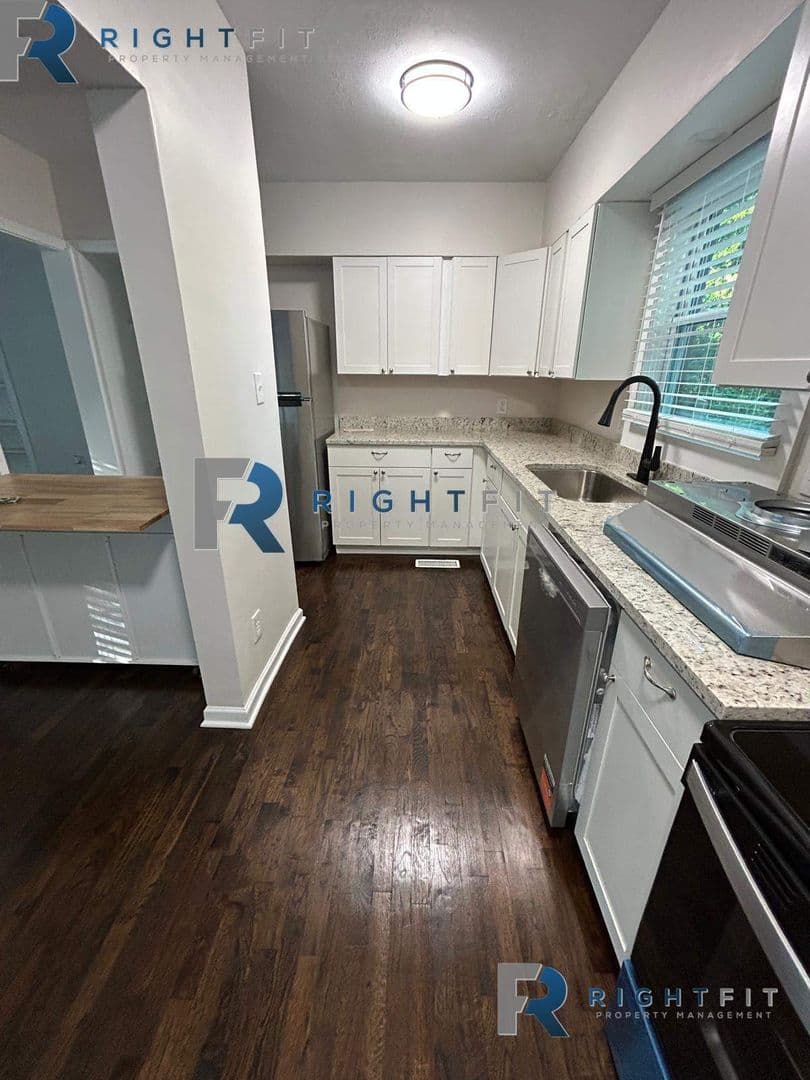Columbus House: 202 Corbin Drive