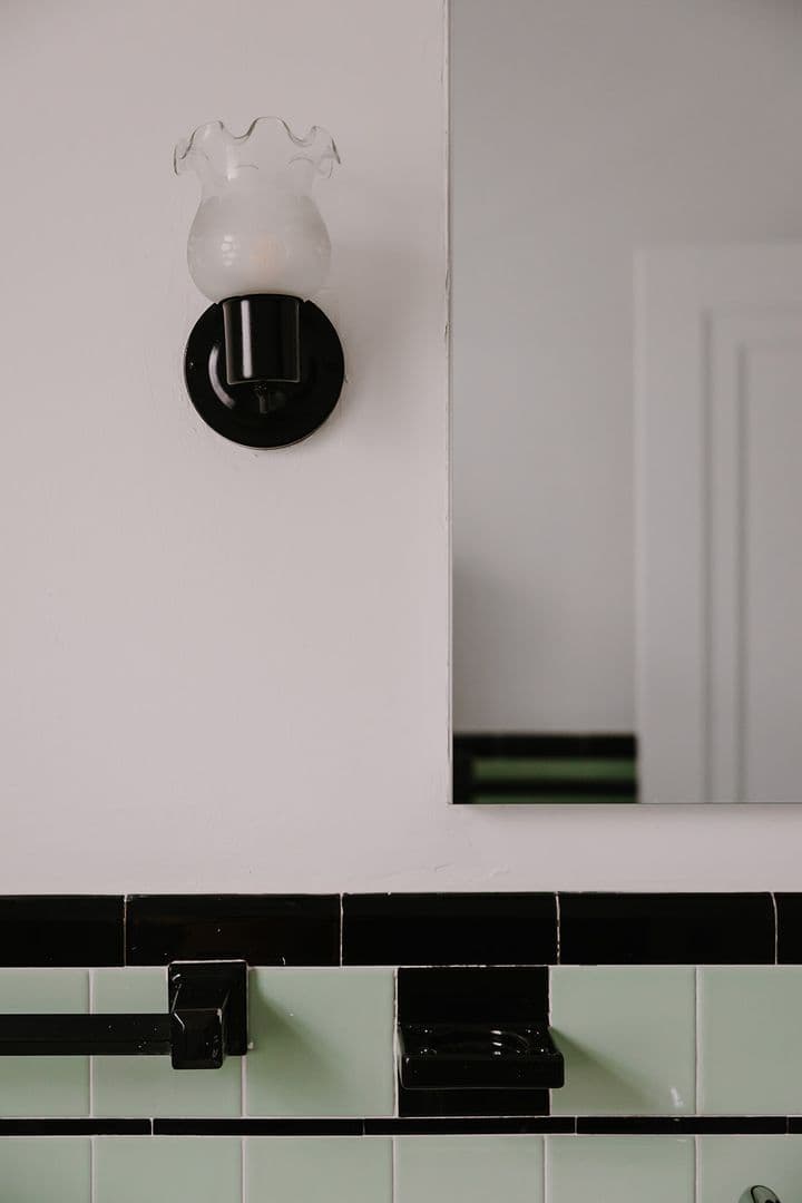 Minneapolis Apartment: 2549 Harriet Ave
