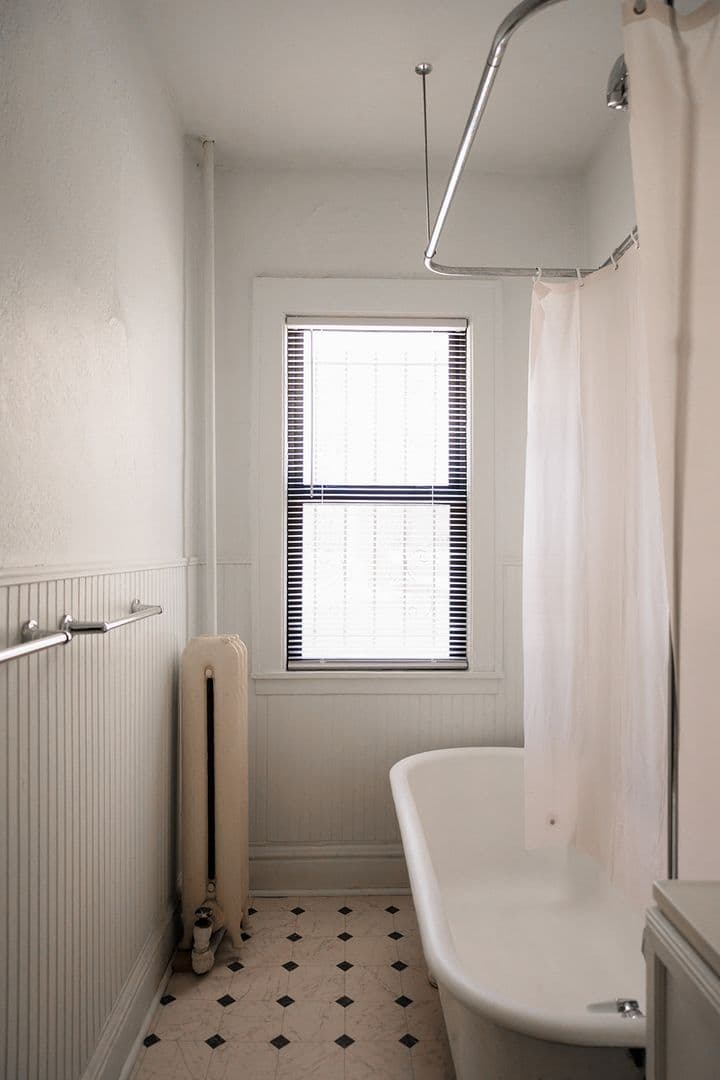Minneapolis Apartment: 307 West 15th Street