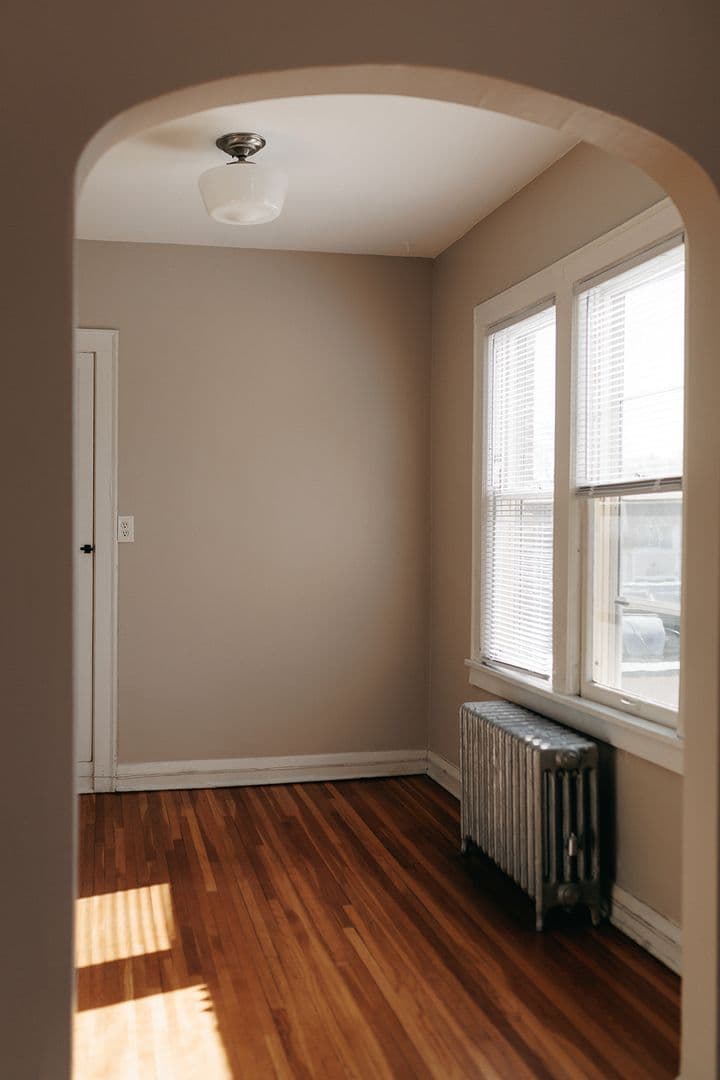 Minneapolis Apartment: 3538 Grand avenue South