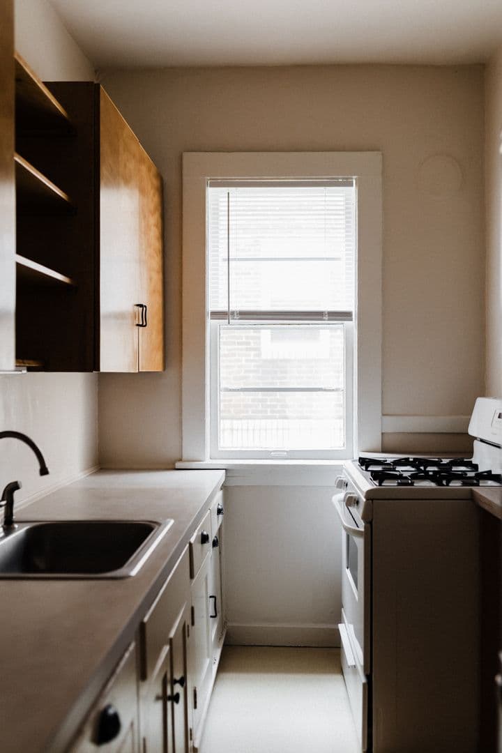 Minneapolis Apartment: 4312 Linden Hills Boulevard